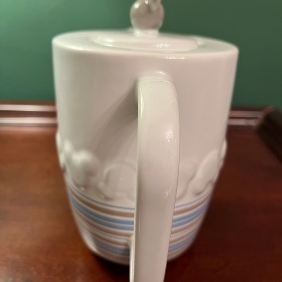 Authentic Disney Parks Mickey Mouse Teapot with lid. 3D Mickey head on lid. - Picture 3 of 12